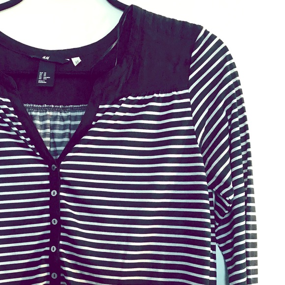 Chandail - Picture 1 of 3